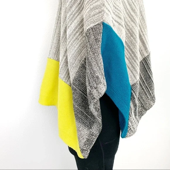 Jack By BB Dakota Color Block Cape Cardigan - Picture 2 of 7